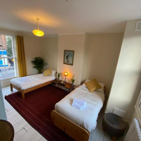 Camden Town Accomodation London Exterior foto