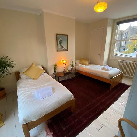 Camden Town Accomodation London Exterior foto